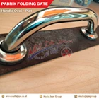 Handle Bengkok Stainless - Aksesoris Folding Gate 2